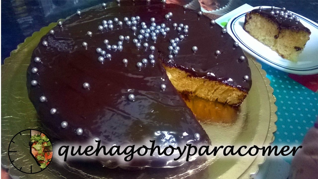 bizcocho de yogur de fresa y chocolate