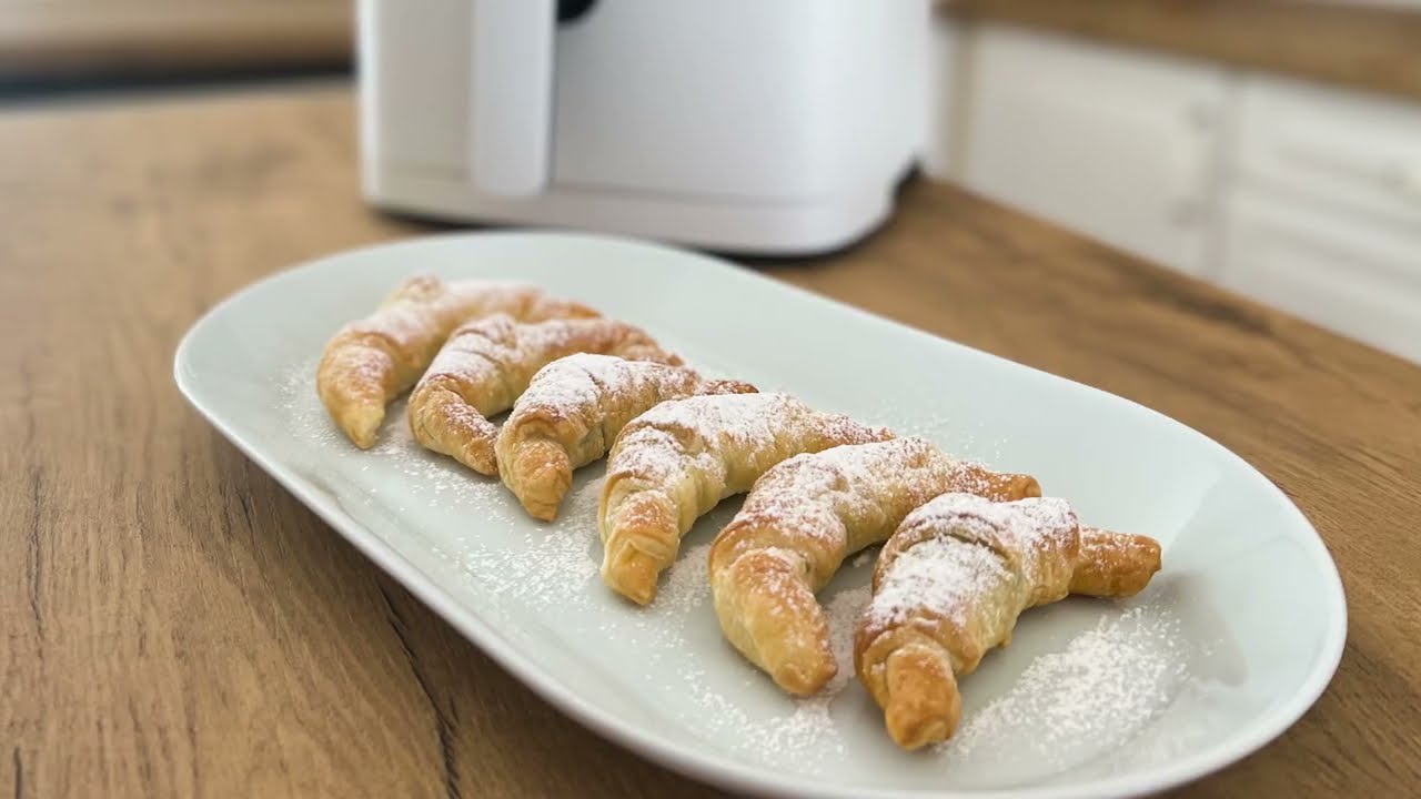 cruasanes de chocolate en freidora de aire