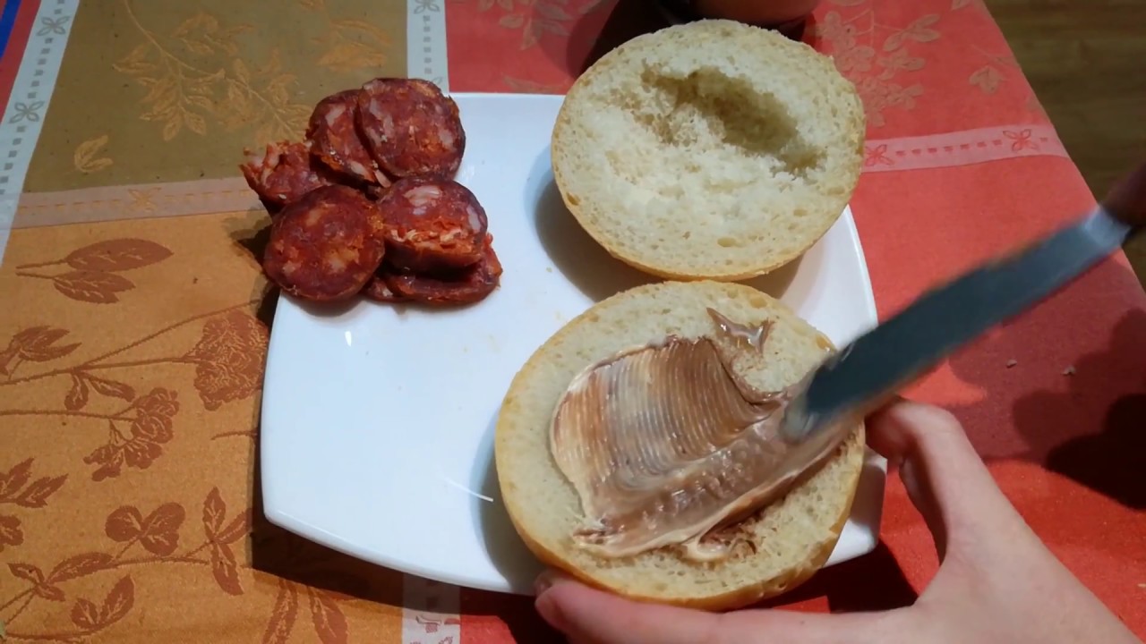 bocadillo de chorizo con nocilla